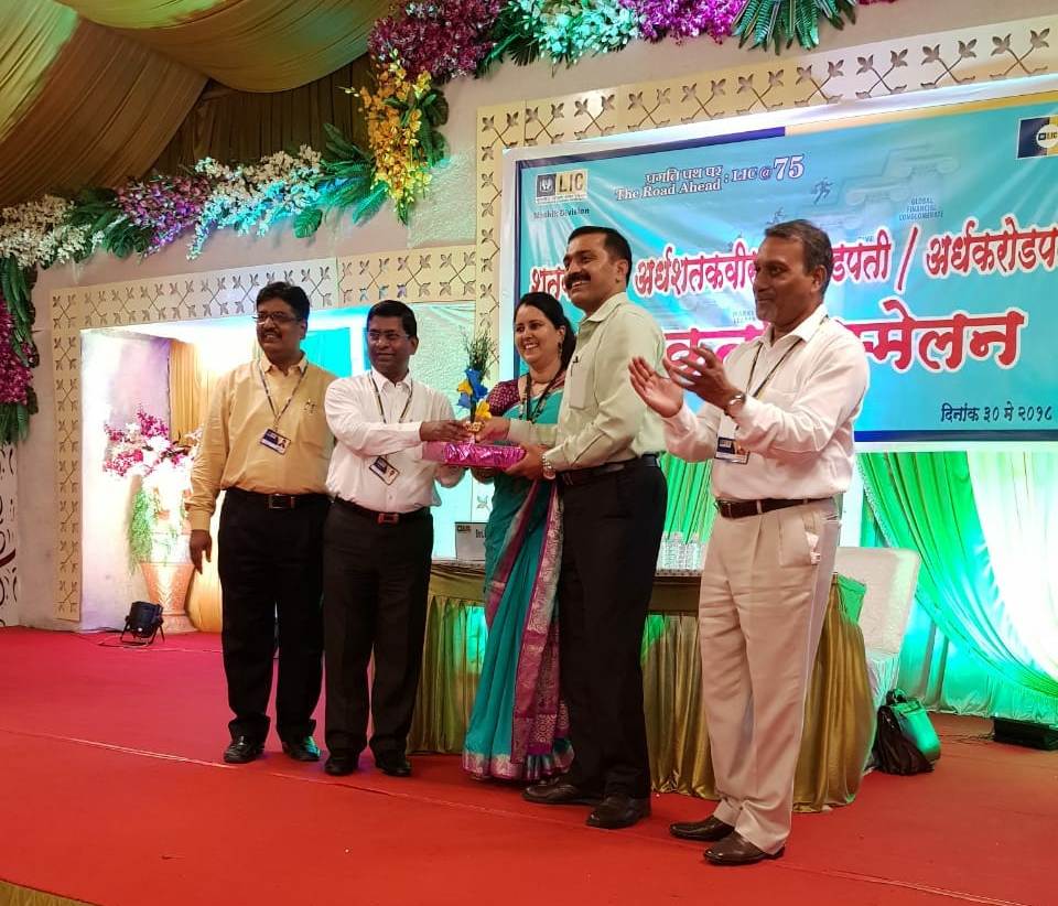 2019 - WELCOME BY SDM, MARKETING MANAGER, MANAGER(SALES) AND OTHER DIGNITARIES OF DIVISION